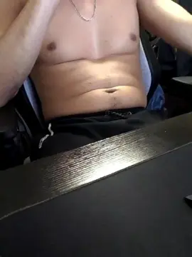 Cam4 Live Sex of yoloyo93