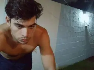 Cam4 Live Porn of GringoDelicius