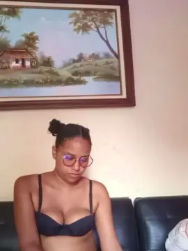 Cam4 Free Porn Cam of Monica2702