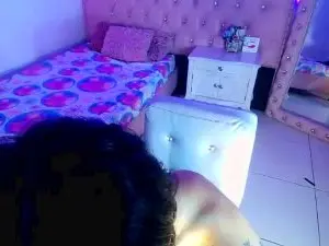 Cam4 Watch Live Sex Cams of Lissa_Tattoo