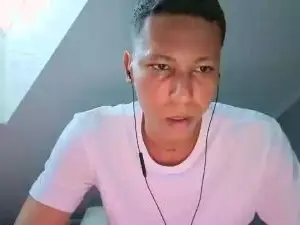 Cam4 Nude Webcam of antonio_meza