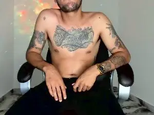 Cam4 Free Live Porn of Mikee_scooth