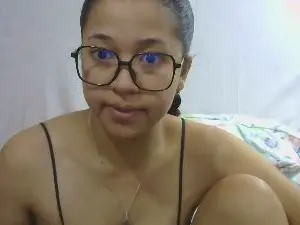Cam4 Free Live Porn of mimilah