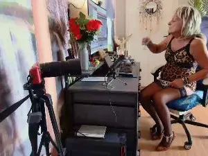 Cam4 Free Live Porn of Anjella38