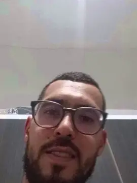 Cam4 Live Sex of HShotsmilegyn