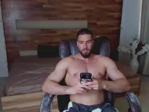 Cam4 Nude Webcam of IvanHyde