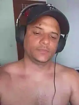 Cam4 Live Porn of thepapi247