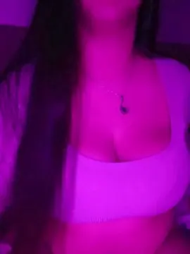 Cam4 Adult Webcam of morenita_888