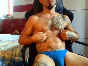 Cam4 Free Live Porn of altomare73