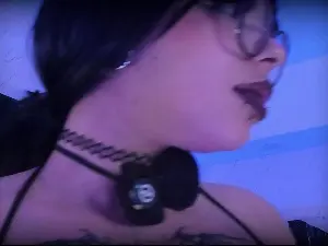 Cam4 Free Live Porn of Nyveth
