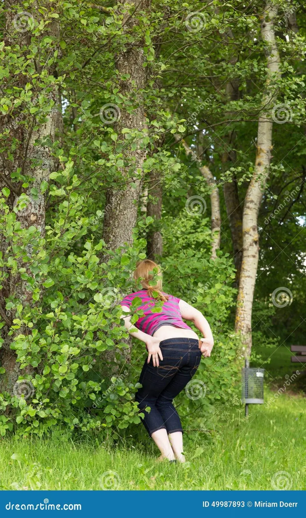 Scarlett_pee