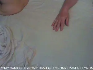 Cam4 Nude Webcam of GiulyRomy