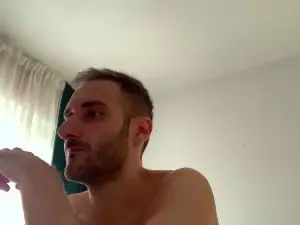 Cam4 Adult Video Chat of LukaShyGuy225