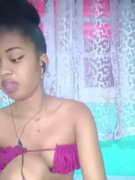 Cam4 Free Live Porn of charlne_fun