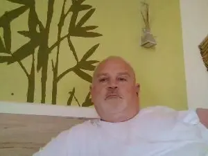 Cam4 Live Sex of kuschl39