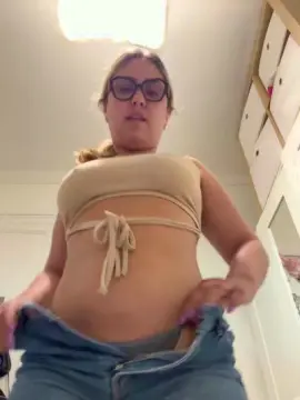 Cam4 Adult Video Chat of susixxx4u