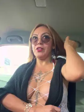 Cam4 Nude Webcam of charlotte_milf3