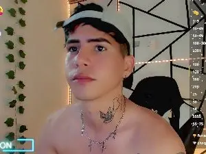 Cam4 Live Sex of Tayson_Rivers