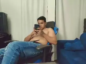 Cam4 Free Porn Cam of couplee_horny