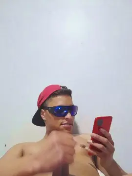 Cam4 Sex Chat of Vini_putao23
