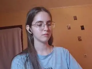 Cam4 Free Porn Cam of RoxanaKneisler