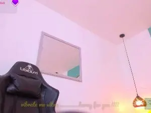 Cam4 Free Porn Cam of lucy_blue28_