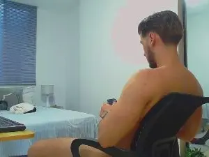 Cam4 Free Live Porn of MARCK_CHEST