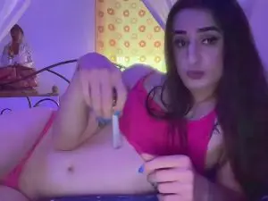Cam4 Free Live Porn of ShamiraTrav