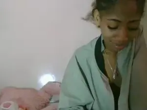 Cam4 Free Porn Cam of Edline60