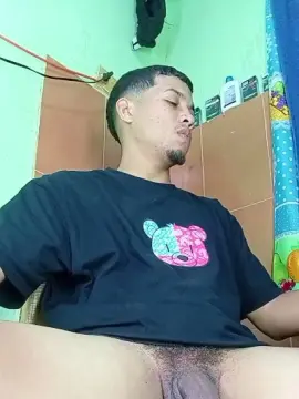 Cam4 Free Porn Cam of Pisspoopigpsir