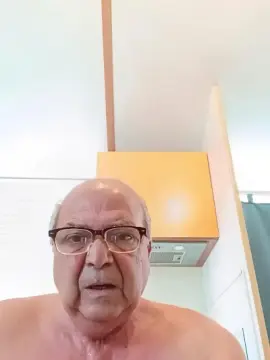 Cam4 Free Live Porn of minuzzo61