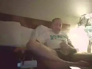 Cam4 Sex Cam of Daddyduvi52