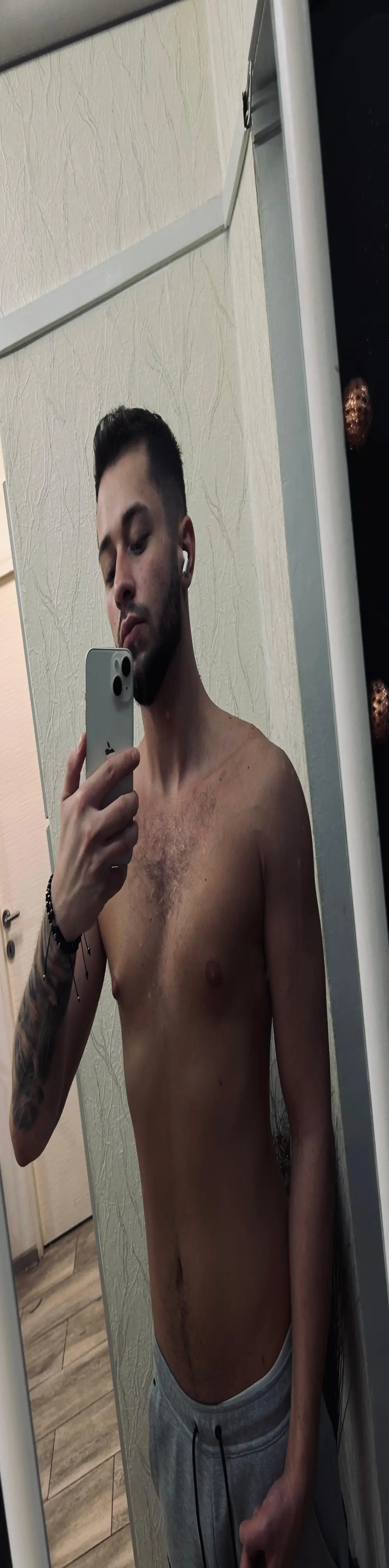 Nikcholasx1