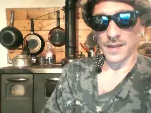 Cam4 Free Live Porn of 1989bandito