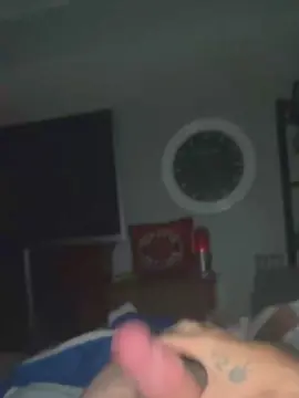 Cam4 Private Sex Chat of bigwhitecock83