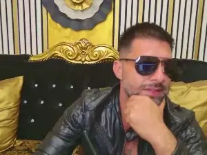 Cam4 Live Sex of TommyDum
