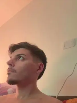 Cam4 Sex Chat of ThomasRM98