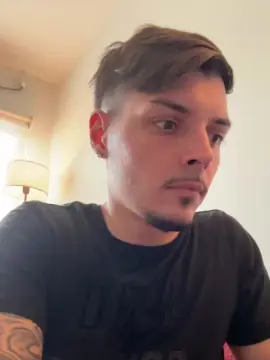 Cam4 Free Live Porn of ThomasRM98