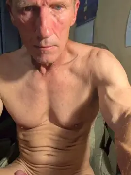 Cam4 Live Porn of davedonny299