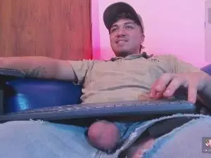 Cam4 Free Live Porn of Oilmen22