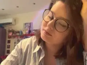 Cam4 Live Sex Cam of EnaHopewell