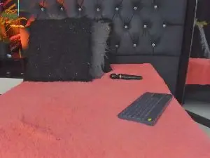 Cam4 Nude Webcam of ArethaOzz