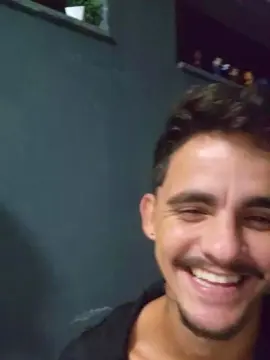 Cam4 Sex Chat of Levi_Henrique
