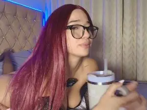 Cam4 Private Sex Chat of maddyluxe