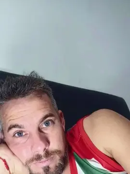 Cam4 Free Live Porn of danthepiero