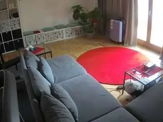 Camsoda Sex Cam of voyeurcam-julmodels-living-4