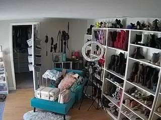 Camsoda Sex Cam of voyeurcam-missoliviablack-03