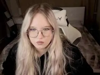 Camsoda Best live sex cam show of yungsatou
