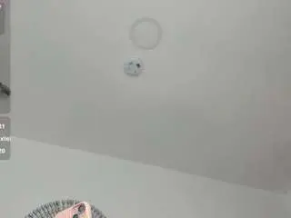 Camsoda Nude Webcam of miranda-crawford