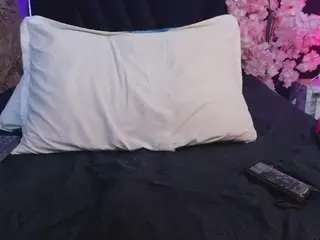 Camsoda Adult Webcams of miss-nahomi
